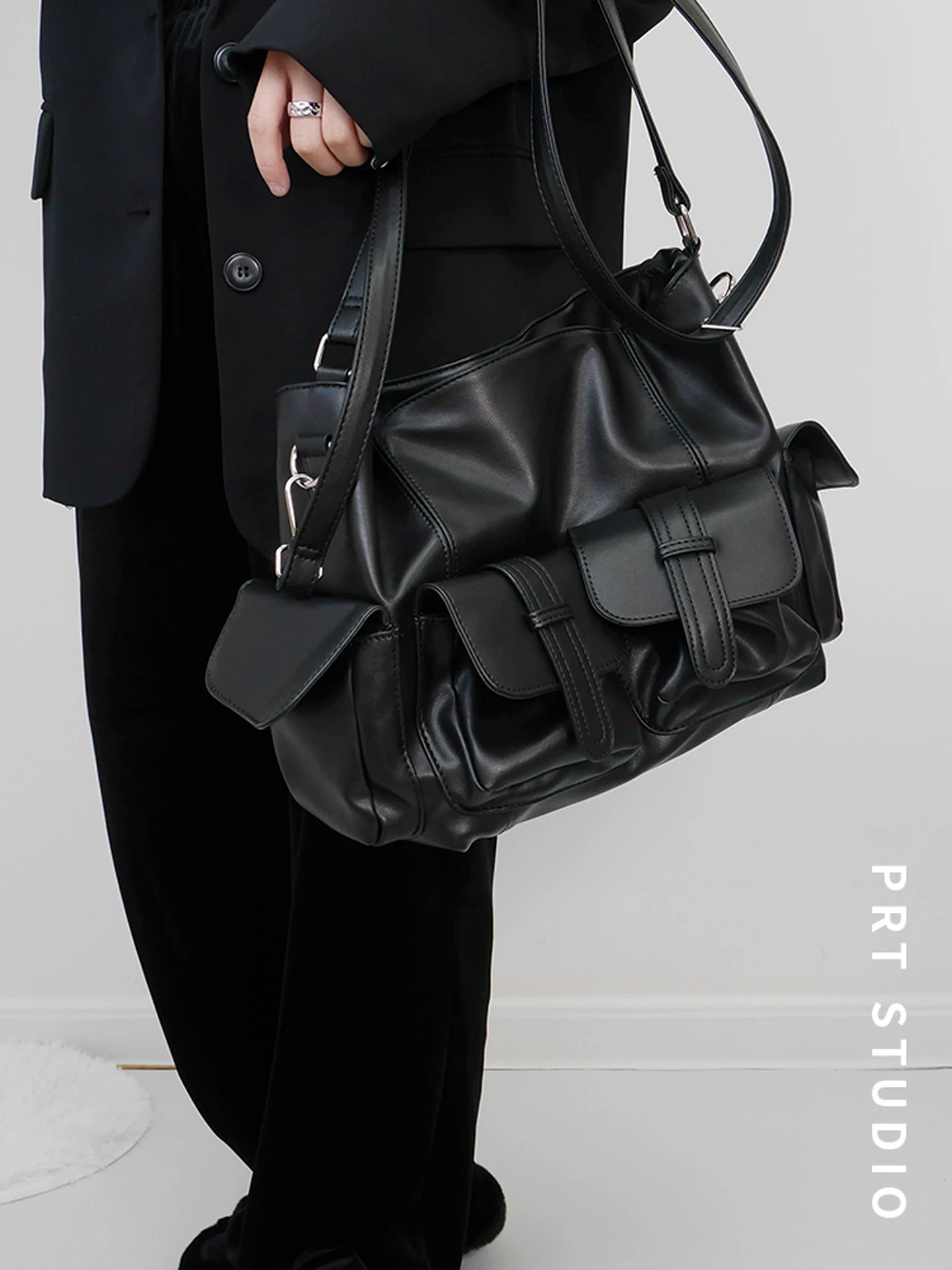 【Onefish Shop】ヴィンテージ風ソフトレザー大容量ショルダーバッグ / intage Soft Leather Large Capacity Shoulder Bag LS2601148