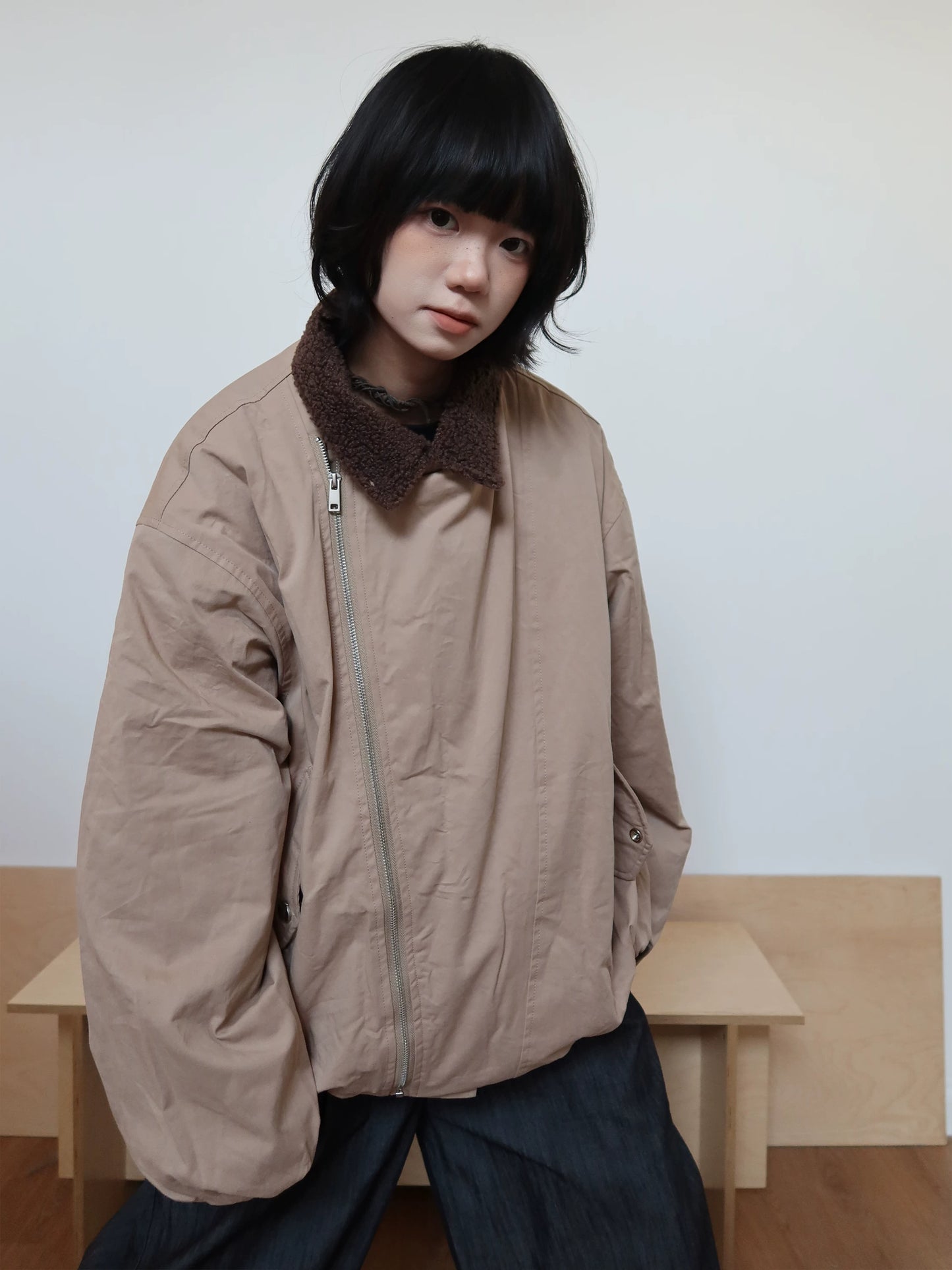 【Onefish Shop】アシンメトリーZIP ボア襟 バーンスタイル中綿ジャケット LS2601076