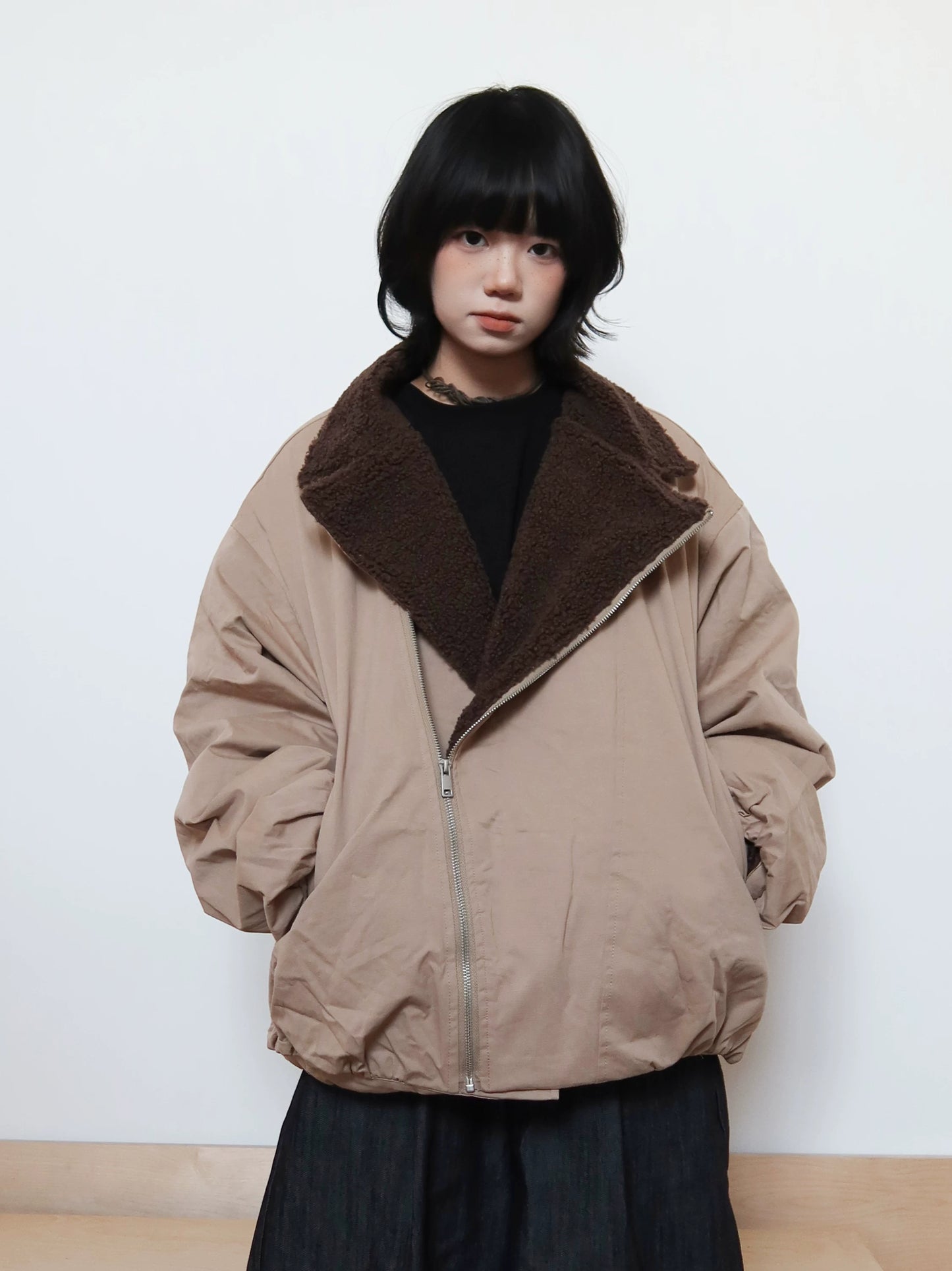 【Onefish Shop】アシンメトリーZIP ボア襟 バーンスタイル中綿ジャケット LS2601076