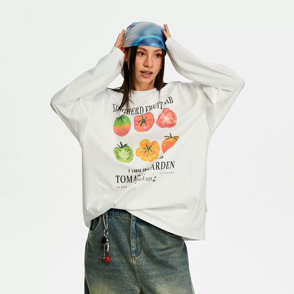 【Yoyopicks】手書き風 トマトプリント クルーネック 長袖 Tシャツ 241880