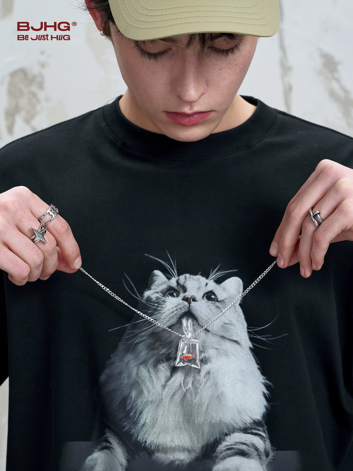【Yoyopicks】猫グラフィックプリント 半袖 クルーネック Tシャツ（4Colors）242060