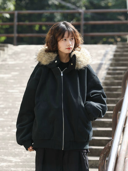【Onefish Shop】フェイクファー付 ビッグシルエット ジップアップ フードブルゾン LS25123003
